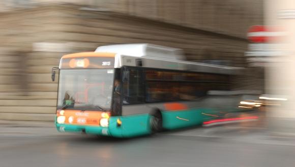 מודל של לולאת היזון-חוזר בקו אוטובוס